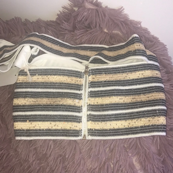 Heart Shaped Crop Top - Picture 6 of 8